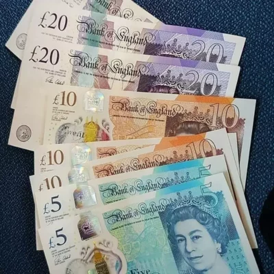 Counterfeit British pounds online photo